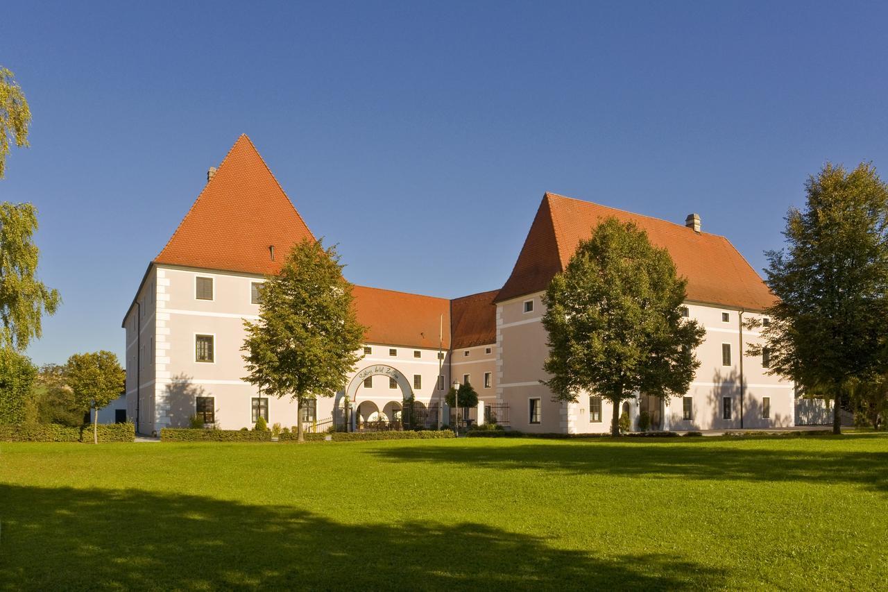 Schloss Hotel Zeillern Luaran gambar